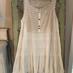 Free people sleeveless shirt
